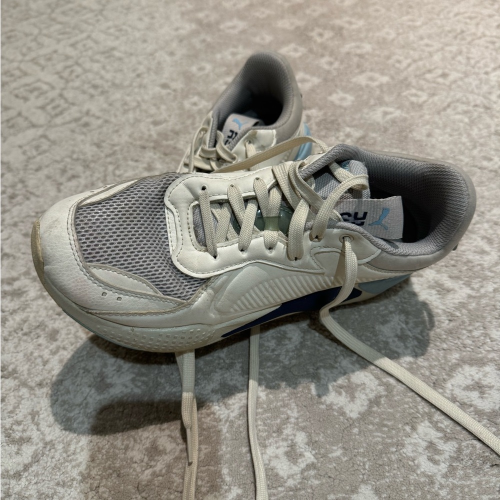 Puma Sneakers